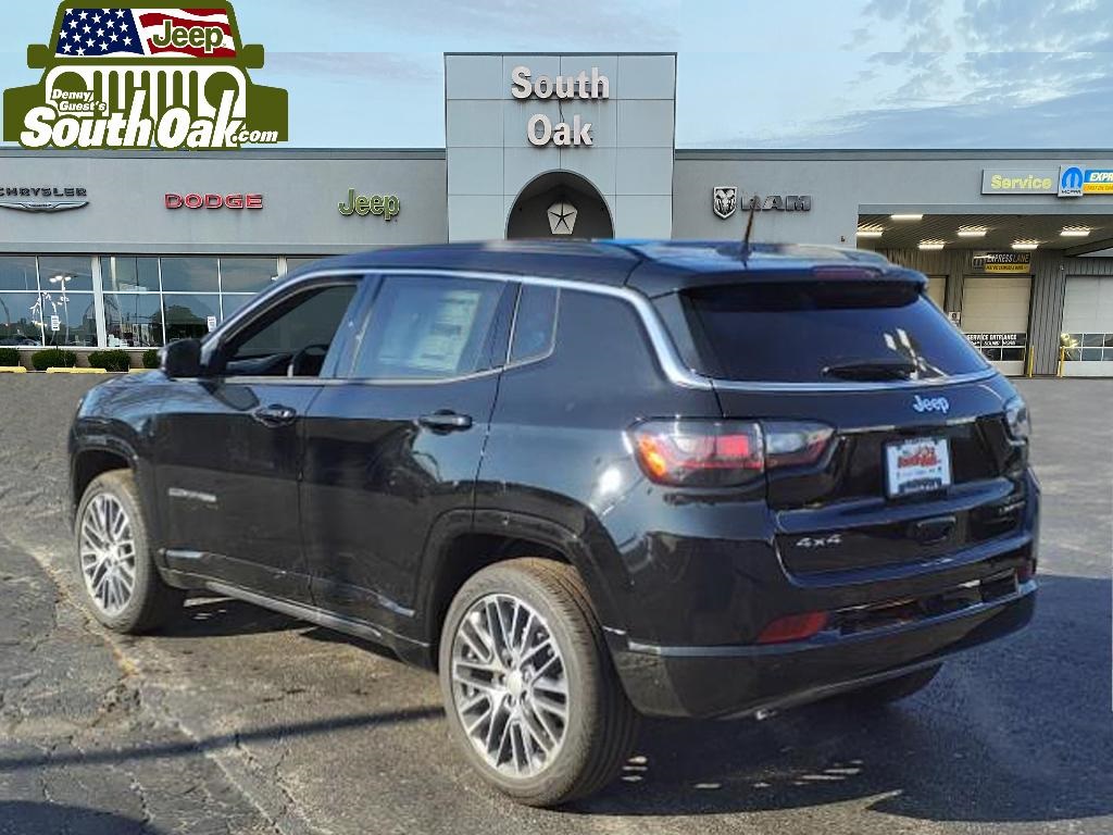2024 Jeep Compass Limited photo 2
