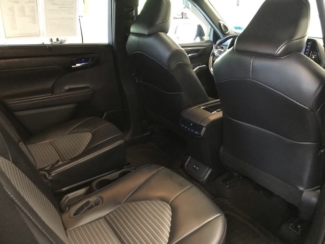 2021 Toyota Highlander XSE photo 14