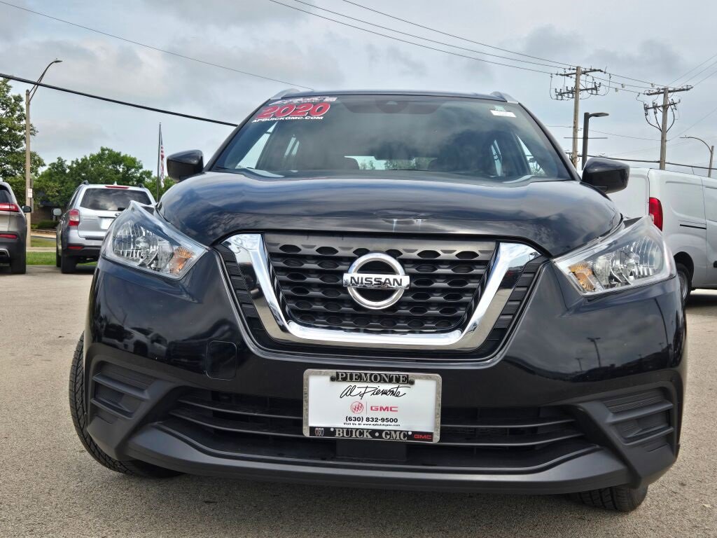 2020 Nissan Kicks SV photo 2