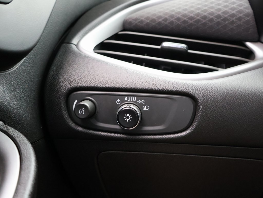 2023 Chevrolet Malibu 1LT photo 30