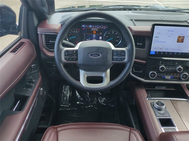 2024 Ford Expedition Limited photo 4