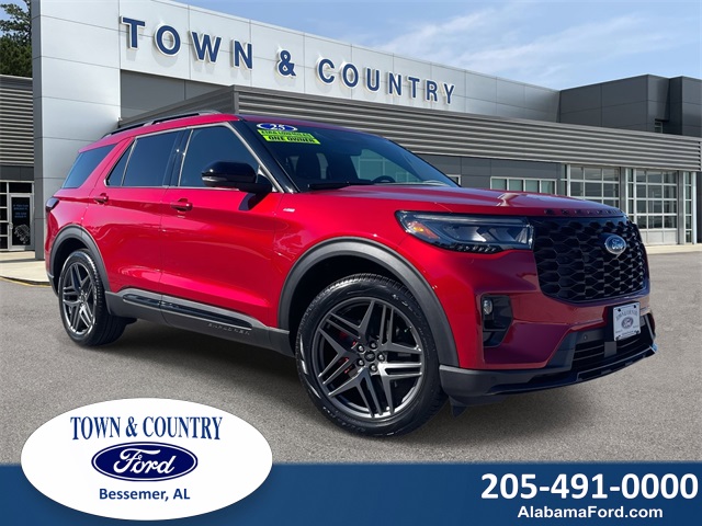 2025 Ford Explorer ST-LINE's photo