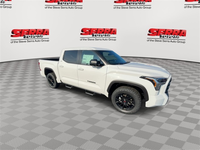 2026 Toyota Tundra SR5 CrewMax photo 3