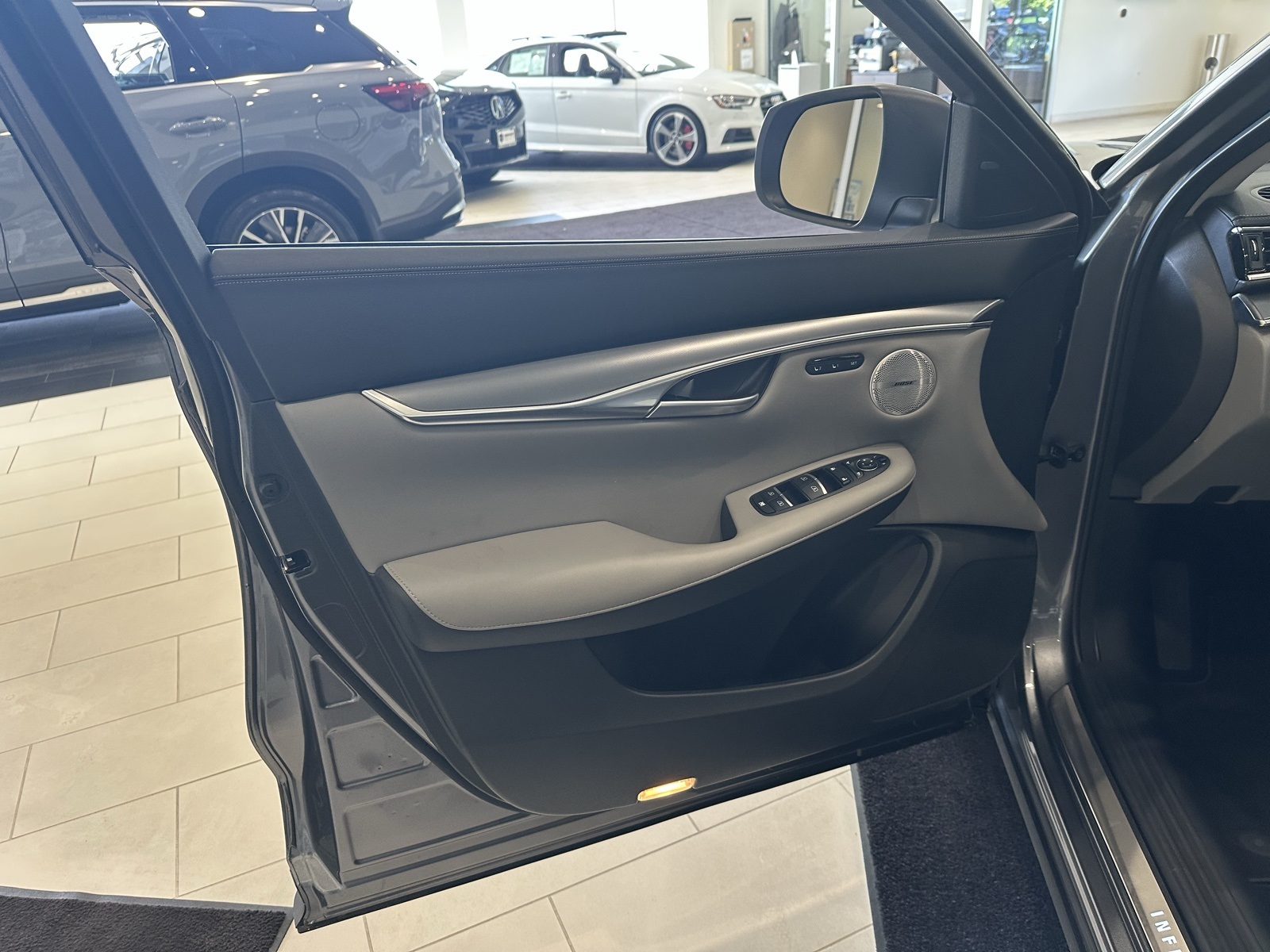 2025 Infiniti QX50 Luxe AWD photo 10