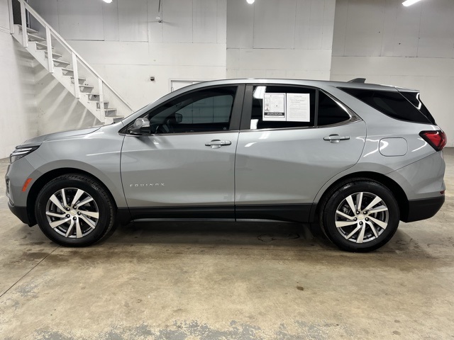 2024 Chevrolet Equinox LT photo 4