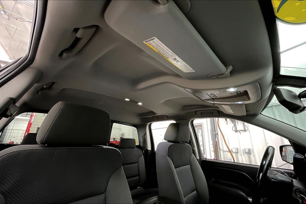 2016 Chevrolet Silverado 1500 LT photo 21