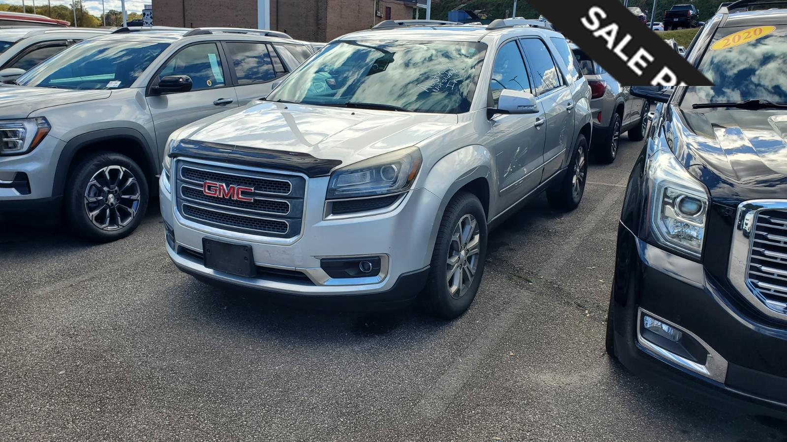 2015 GMC Acadia SLT1's photo