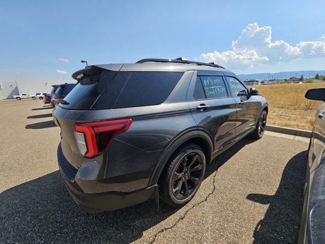 2020 Ford Explorer ST photo 4