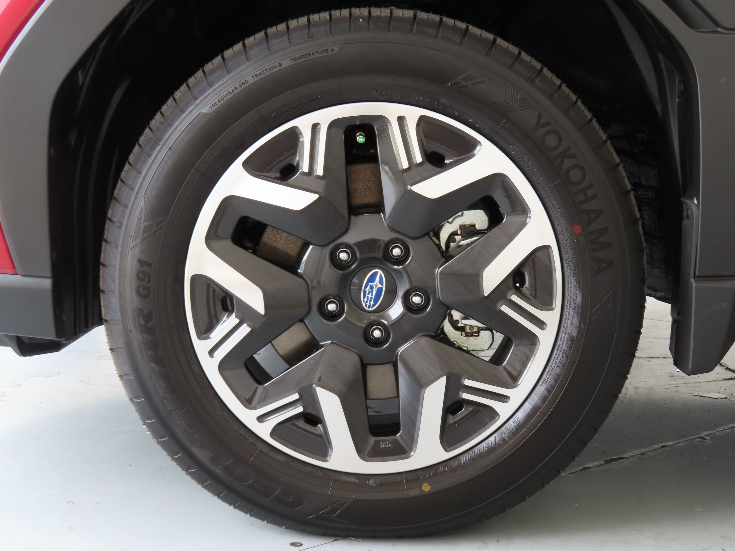 2025 Subaru Forester Premium Base photo 24