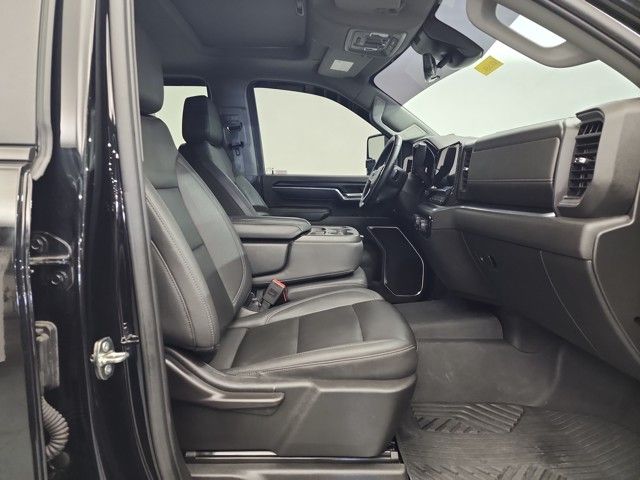 2024 Chevrolet Silverado 3500HD LT photo 25