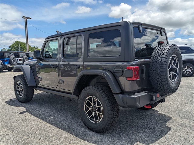 2024 Jeep Wrangler Rubicon photo 3