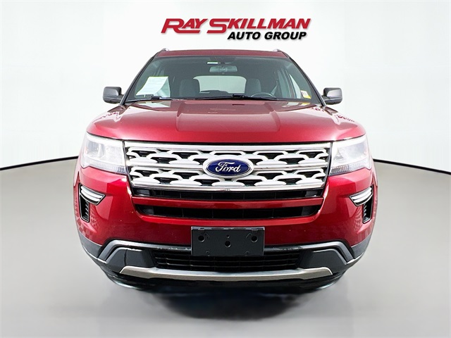 2019 Ford Explorer XLT photo 2