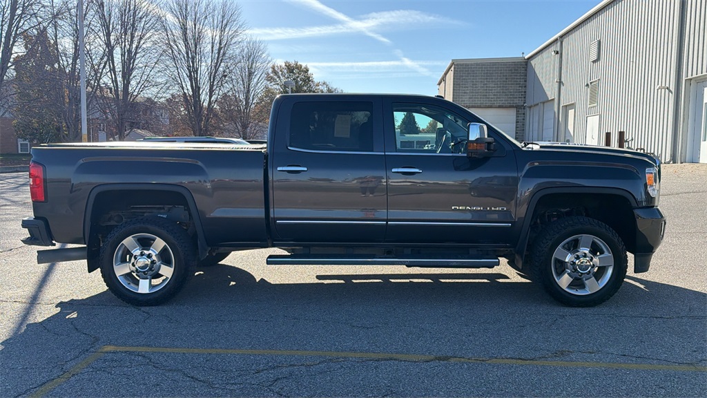 2016 Gmc Sierra Denali photo 2
