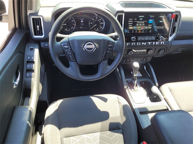 2025 Nissan Frontier SV photo 7