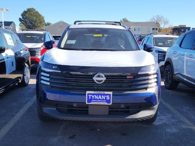 2025 Nissan Kicks SR photo 2