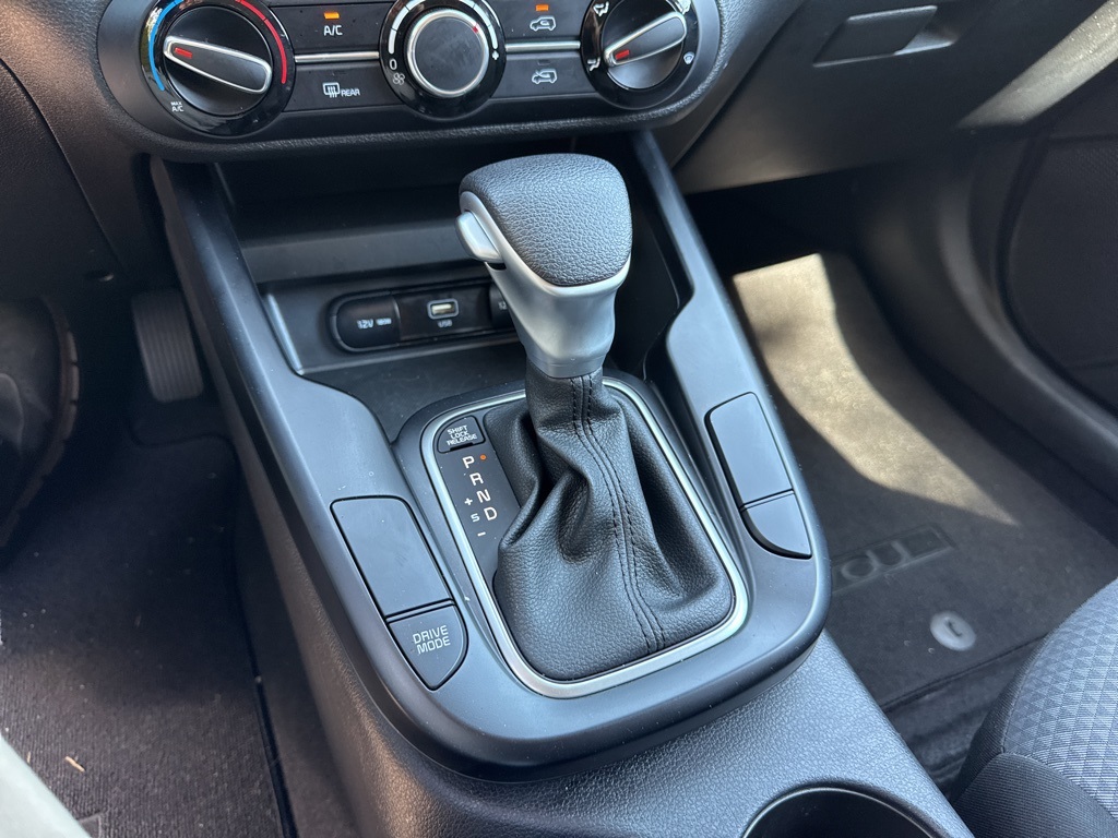 2024 Kia Soul LX photo 24