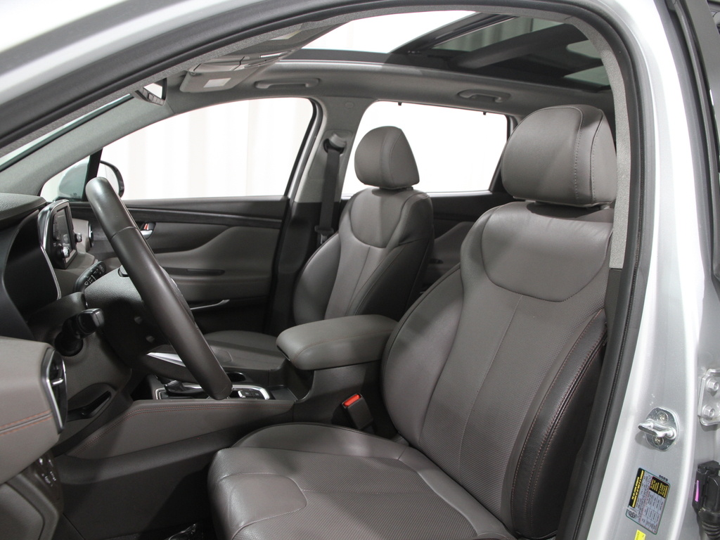 2020 Hyundai Santa Fe SEL Sport photo 4