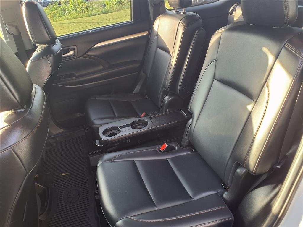 2019 Toyota Highlander XLE photo 8