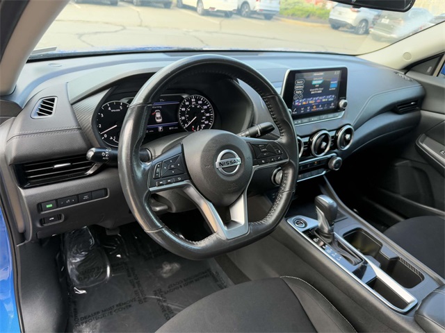 2022 Nissan Sentra SV photo 2