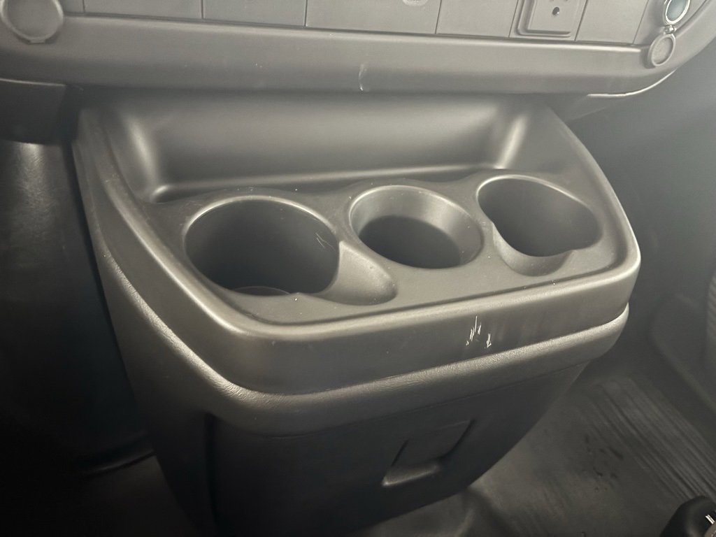 2025 Chevrolet Express Cargo 2500 photo 19