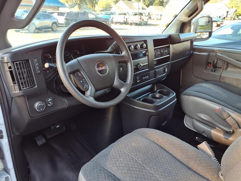 2022 Gmc Savana Cargo 2500 photo 4