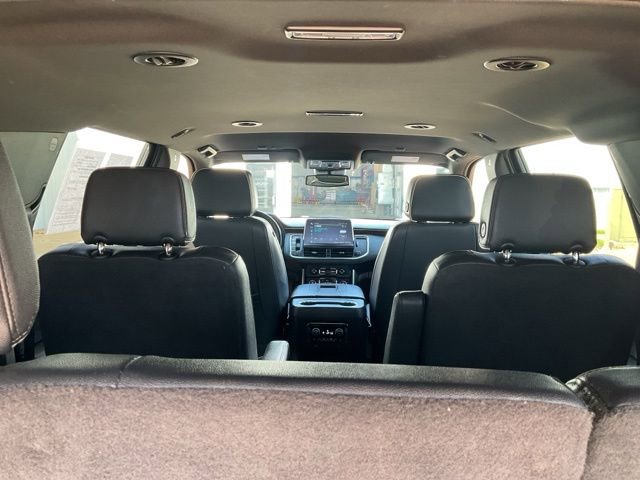 2023 Chevrolet Suburban Premier photo 7