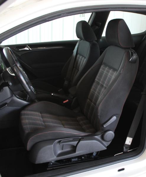 2013 Volkswagen Golf GTI photo 14