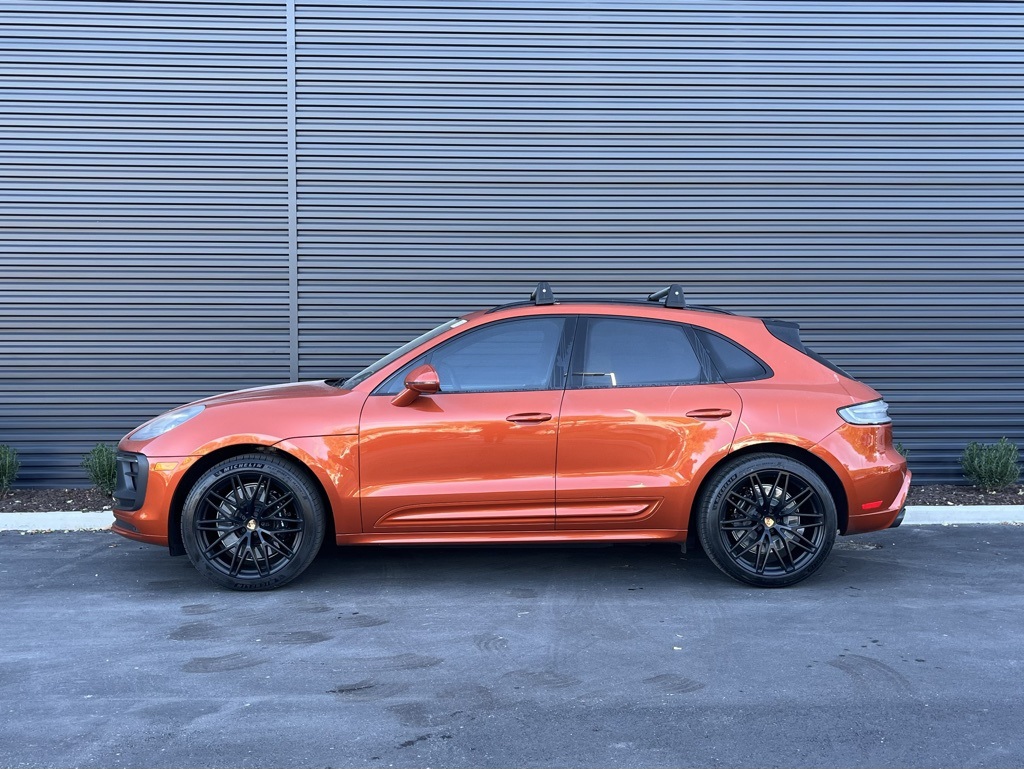 2024 Porsche Macan GTS photo 2