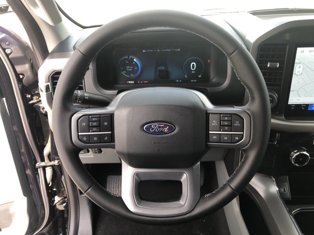 2025 Ford F-150 Lightning XLT photo 13
