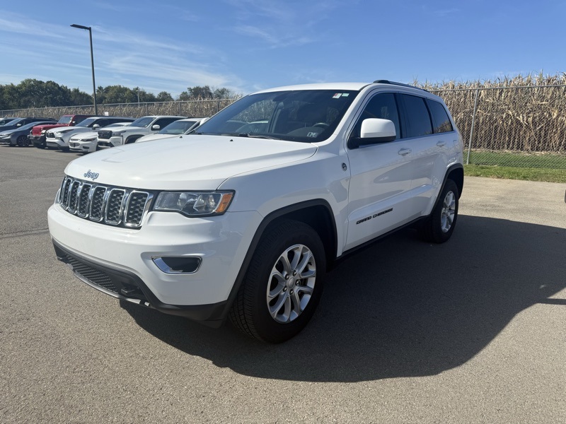 2021 Jeep Grand Cherokee Laredo E photo 3