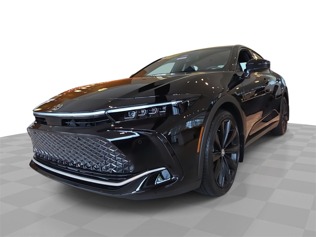2026 Toyota Crown XLE photo 2