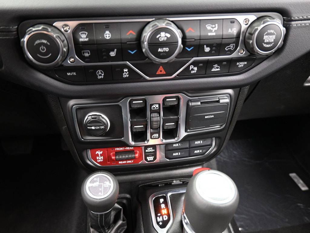 2025 Jeep Gladiator Rubicon photo 10