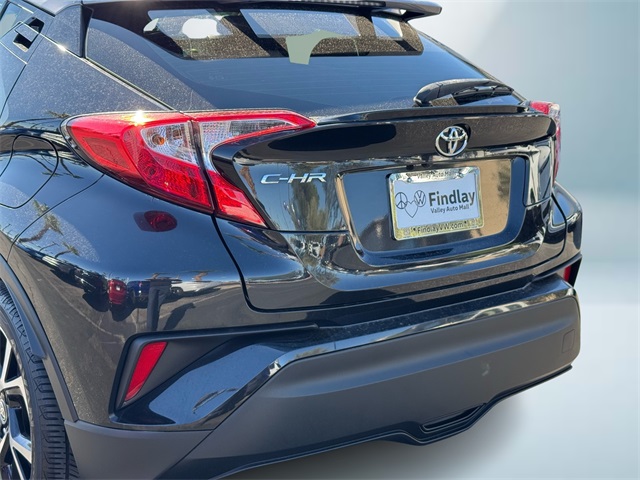 2020 Toyota C-HR XLE photo 5