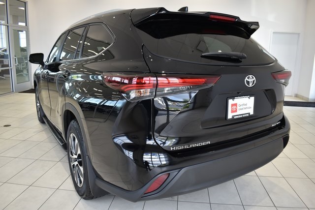 2024 Toyota Highlander XLE photo 6