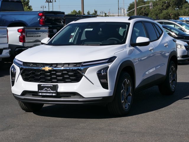 2026 Chevrolet Trax LT photo 7