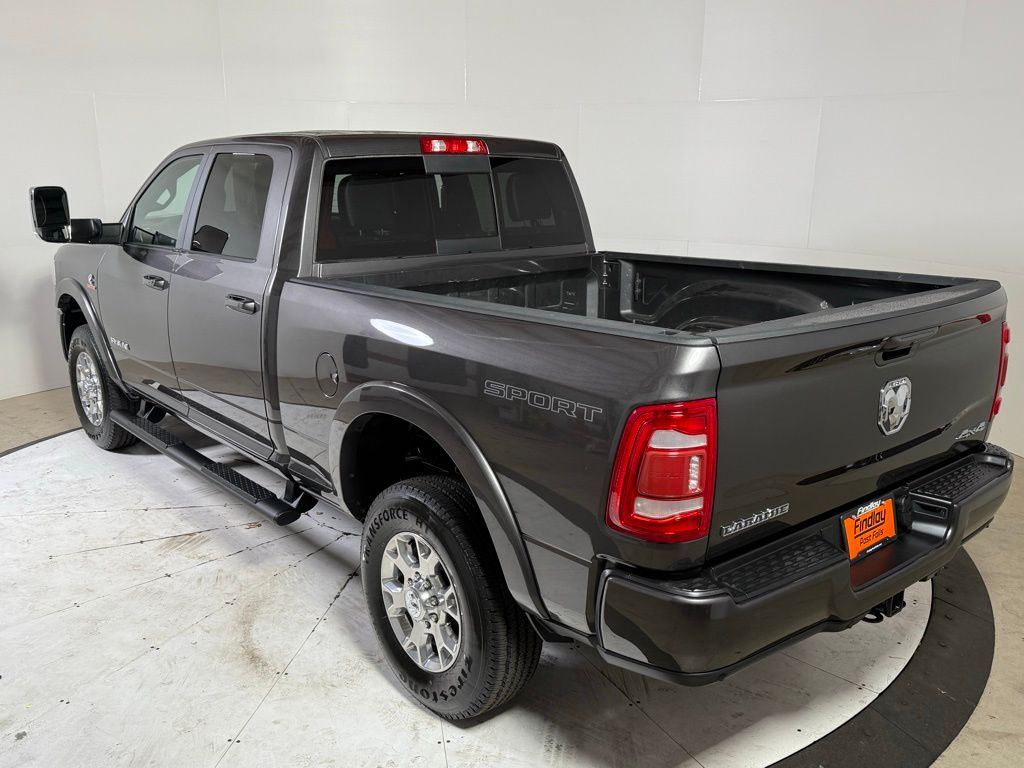 2022 Ram 2500 Laramie photo 3