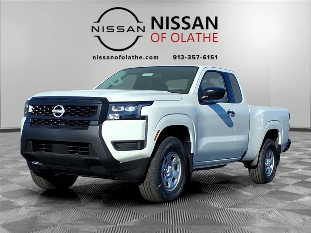 2026 Nissan Frontier S's photo