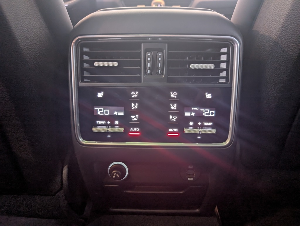 2019 Porsche Cayenne Turbo photo 27