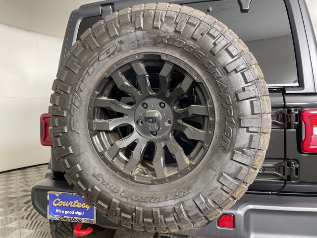 2025 Jeep Wrangler Rubicon photo 15