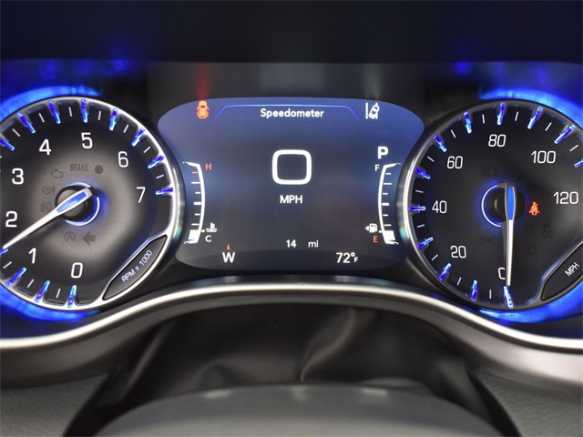 2026 Chrysler Pacifica photo 11