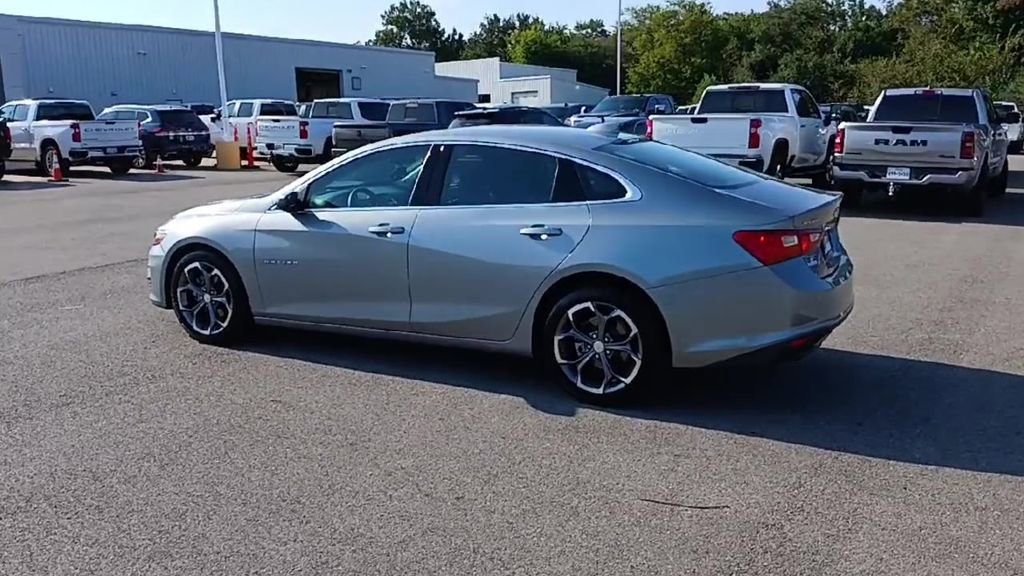 2024 Chevrolet Malibu 1LT photo 6