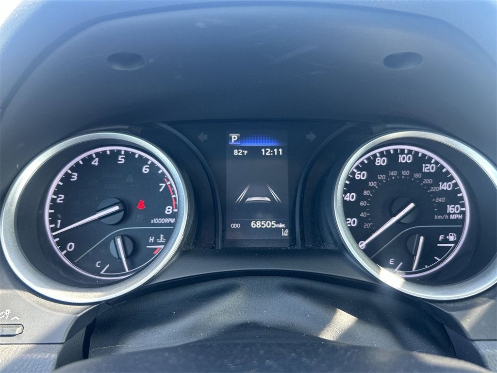 2023 Toyota Camry LE photo 3