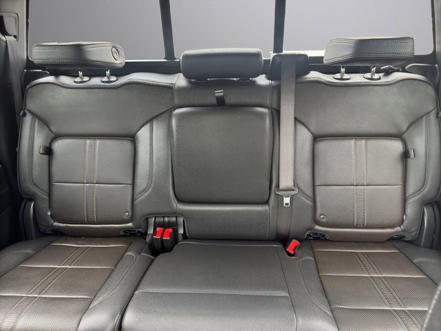 2024 Chevrolet Silverado 1500 High Country photo 18