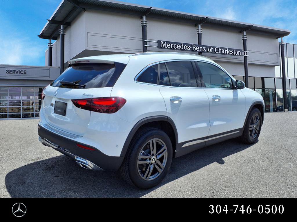 2026 Mercedes Benz GLA 250 4MATIC photo 2