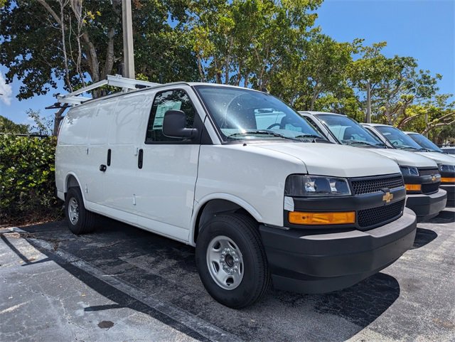 2025 Chevrolet Express Cargo Work Van's photo