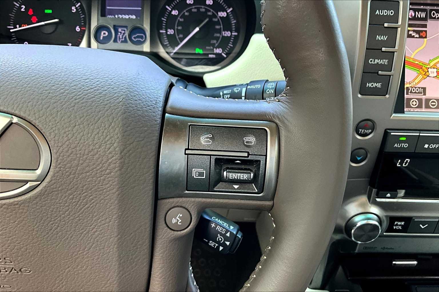 2014 Lexus GX 460 Base photo 22