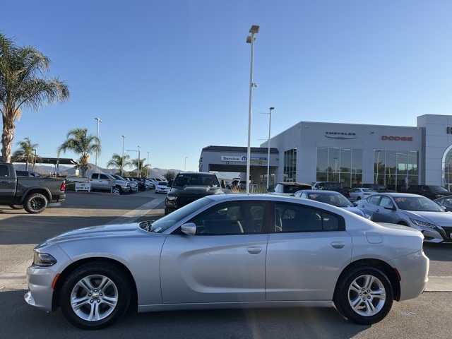 2019 Dodge Charger SXT photo 4