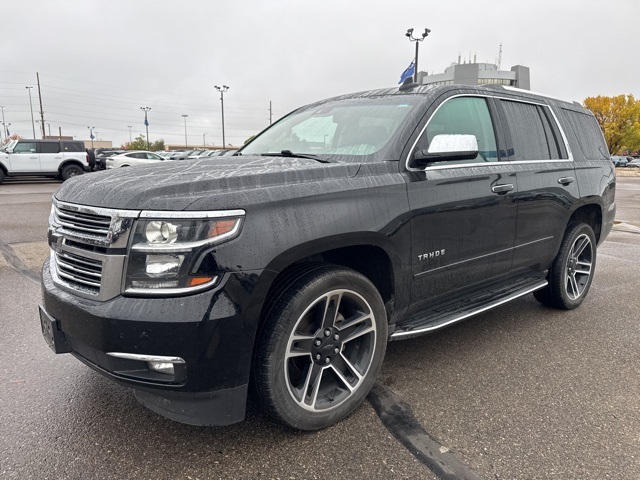 2017 Chevrolet Tahoe Premier photo 2