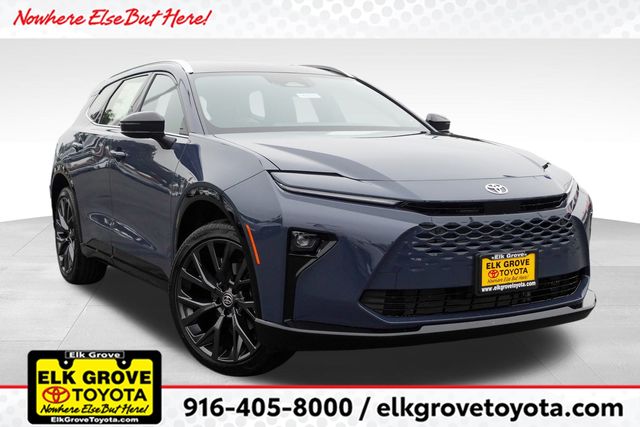 2025 Toyota Crown Signia Limited's photo