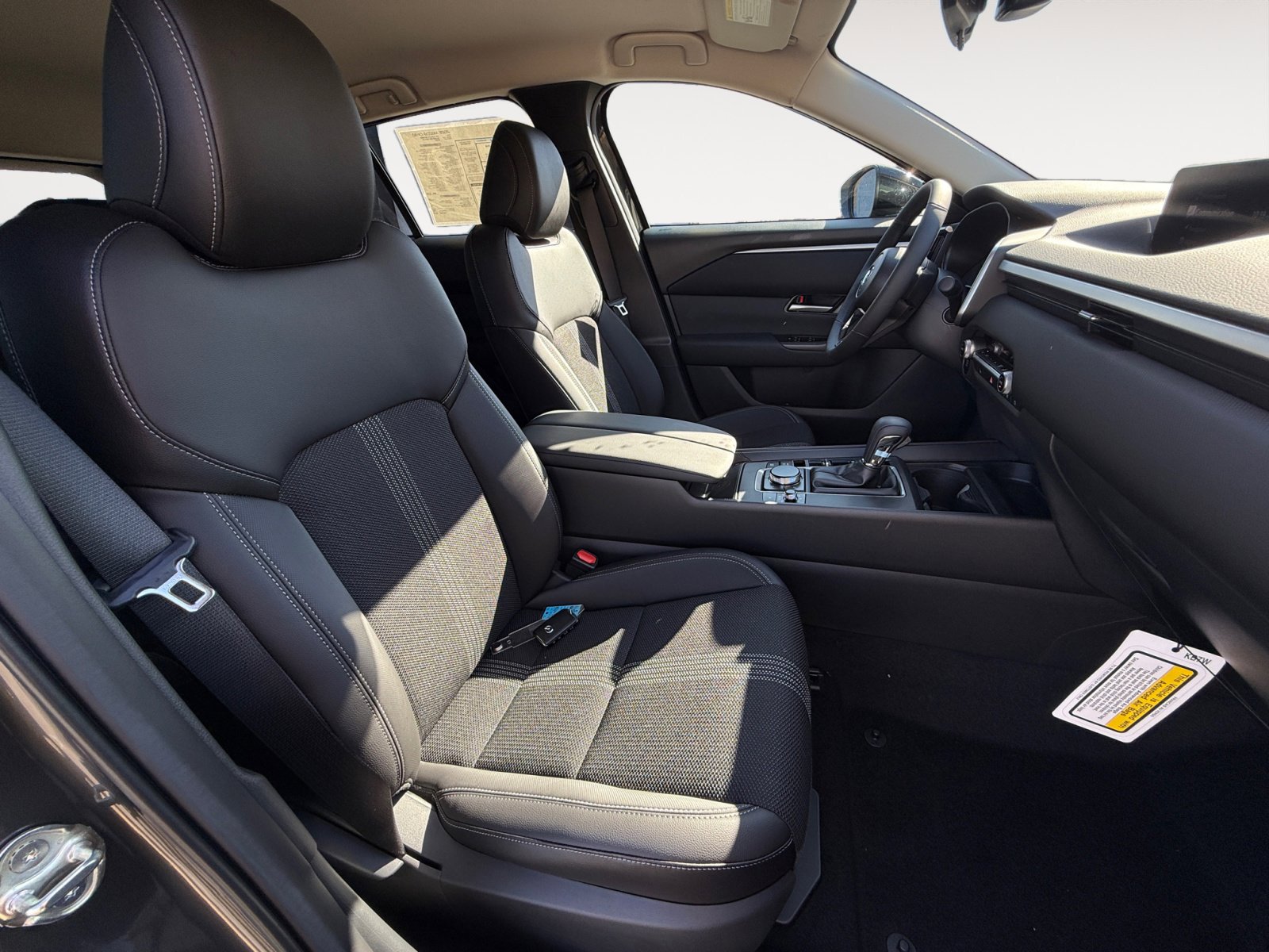 2025 Mazda CX-50 2.5 S Preferred photo 16